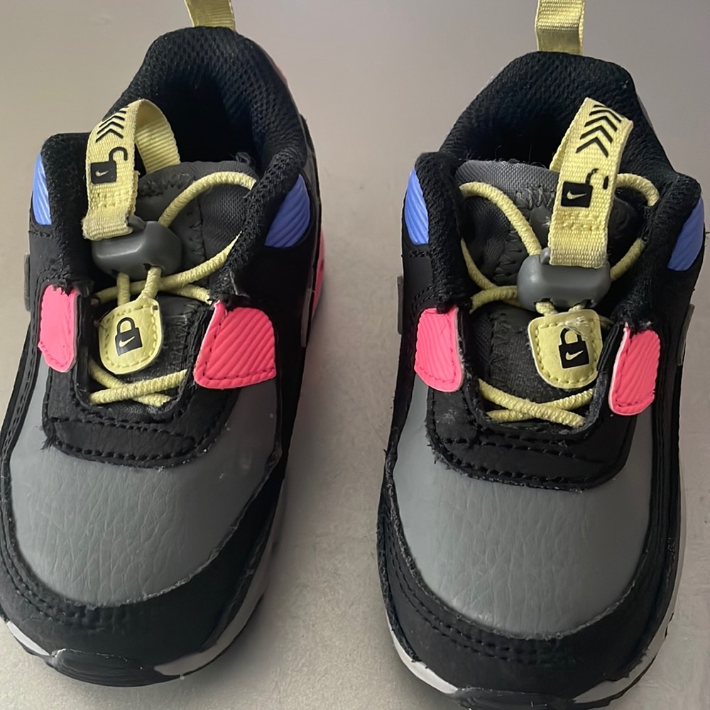 Toddlers Nike Toggle Sneaker